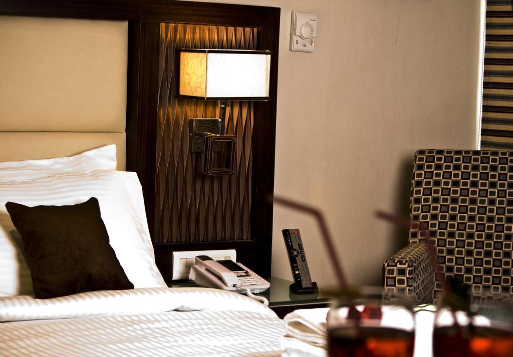 Hotel La Abode Hamirgarh Eksteriør bilde